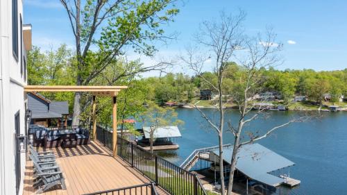 Williamstown Maison | Grant's Point Lake House