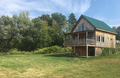 Chase Mills Cottage | Rivière Grasse Riverfront Cottage minutes à Waddington