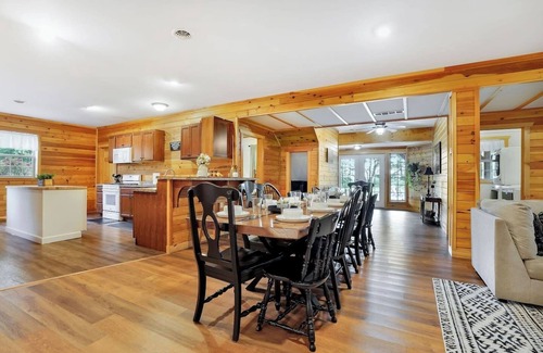 Walker Lake Cabine | Upscale Cabin on 20 acres, Hot Tub, Game Room.