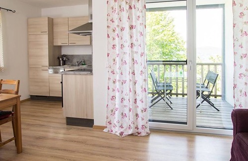 Zell Am Moos Appartement | Graue Kolomandl - Familienferienhof Stabauer