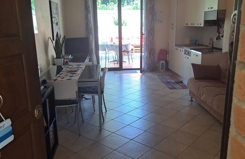 Tortoreto Appartement | Grazioso bilocale nel "Borgo Il Castello", elegante struttura con piscine