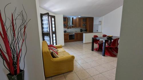 Gonnesa Appartement | Grazioso e confortevole attico, costa sud-ovest