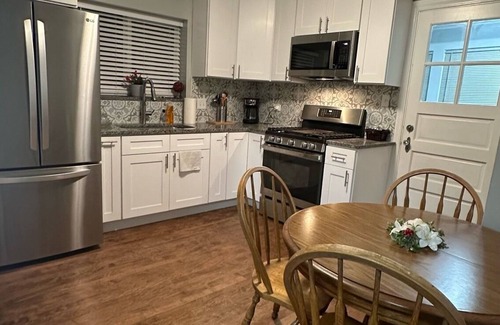 West Elsdon Appartement | Great 3 bedroom walking distance from MDW airport