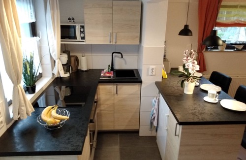 Parchtitz Appartement | Grand appartement en sous-sol au milieu de l'île de Rügen à la périphérie d'un village près des montagnes