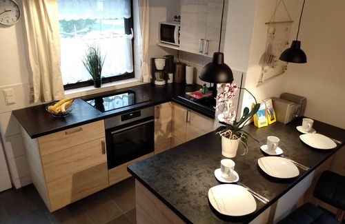 Parchtitz Appartement | Grand appartement en sous-sol au milieu de l'île de Rügen à la périphérie d'un village près des montagnes