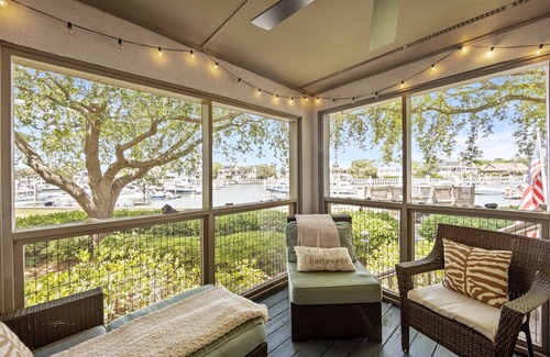 Yacht Harbor Court Copropriété | Great Beach Condo in Quiet Section of Wild Dunes Resort!