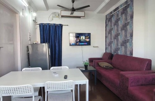 Yousufguda Appartement | Great CoupleFriendly family room's Banjarahillsrd7