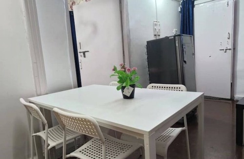 Yousufguda Appartement | Great CoupleFriendly family room's Banjarahillsrd7