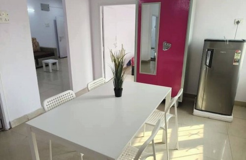 Jubilee Hills Appartement | great CoupleFriendly family 2bhk Banjarahills rd3