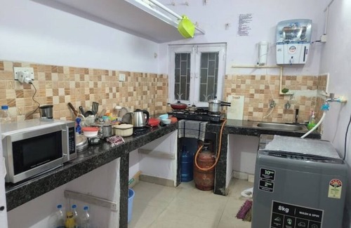 Jubilee Hills Appartement | great CoupleFriendly family 2bhk Banjarahills rd3