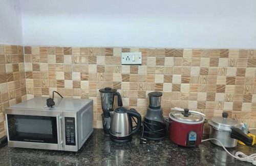 Jubilee Hills Appartement | great CoupleFriendly family 2bhk Banjarahills rd3
