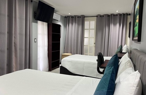 Agonia Lit Et Petit-Déjeuner | Great expeirence bed & breakfast with AC in down town Alajuela