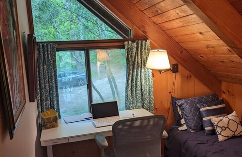 Norfolk Cabine | Great Family Cabin in the woods on a lake.