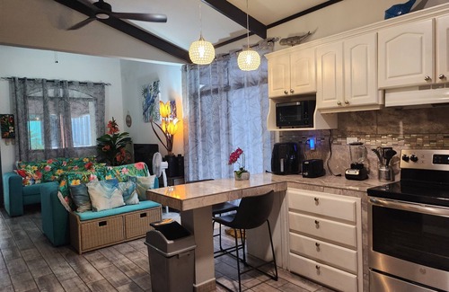 Esterillos Oeste Maison | FIRST TIME AVAILABLE - Wonderful home by the beach in friendly gated community