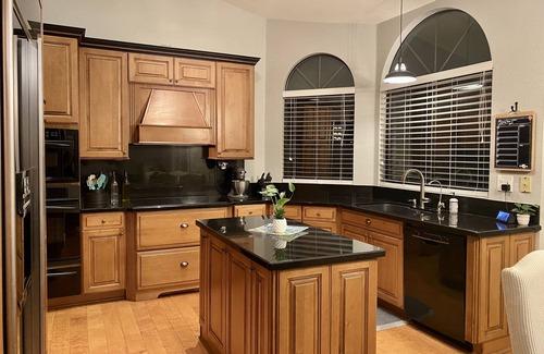 Hamilton Garden Lakes Maison | Great Home Close to All of the Spring Events