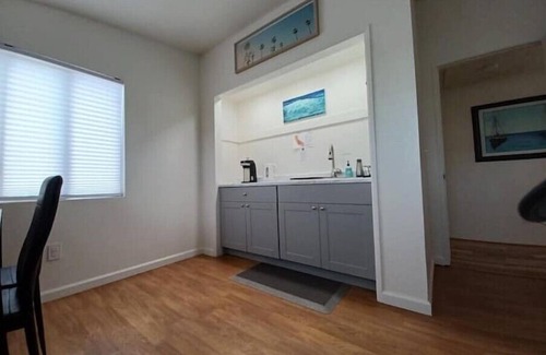 Baywood Park Maison | Great little beach house. County License# 6012116