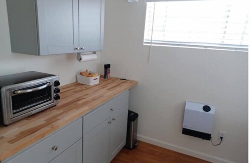 Baywood Park Maison | Great little beach house. County License# 6012116