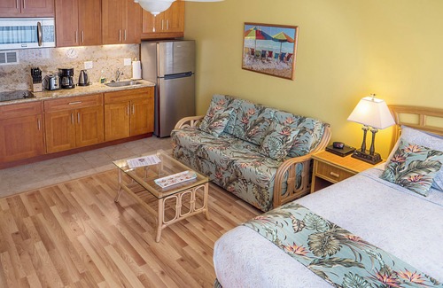 McCully - Moiliili Copropriété | 🤩Great location🤩 8 guests~same floor (15)~ ✅ 2 studios ✅ free parking