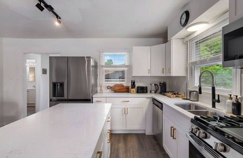 Westmont Maison | Great Location! Beautiful Home Near Downtown Westmont