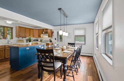 Ithaca Maison | Great Location! Colleges! Hiking! Ithaca Commons!