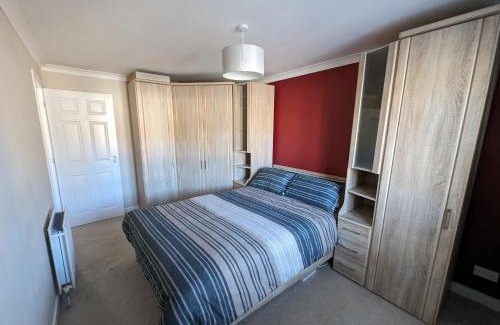 Broughty Ferry Appartement | Great Location, large 1 bed flat with parking