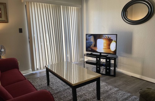 Glendale Copropriété | Très bien situé! Minutes To Golf, Entraînement de printemps et au football!