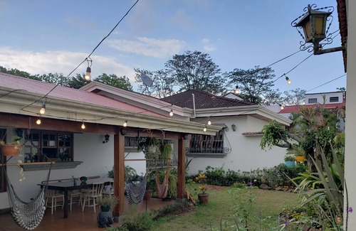 Barrio Dent Maison | Très bien situé, à côté de la zone gastronomique. Quartier sûr et tranquille.