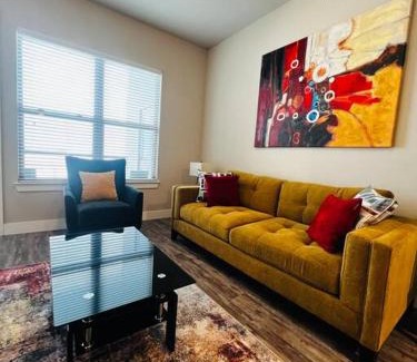 Dallas Appartement | Great Location to Hop on the Dart Train to the STATE FAIR OF TEXAS!