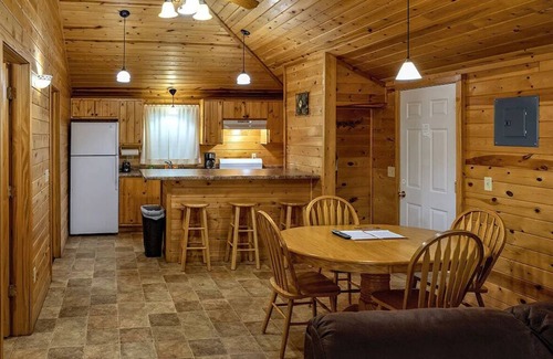 Buffalo City Cabine | Great River Road Cabin on the Mississippi Backwaters Eagle Cabin