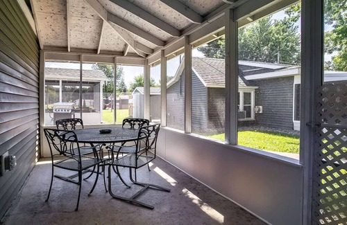 Buffalo City Cabine | Great River Road Cabin on the Mississippi Backwaters Catfish Cabin