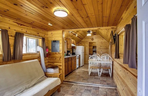 Buffalo City Cabine | Great River Road Cabin on the Mississippi Backwaters Turtle Cabin