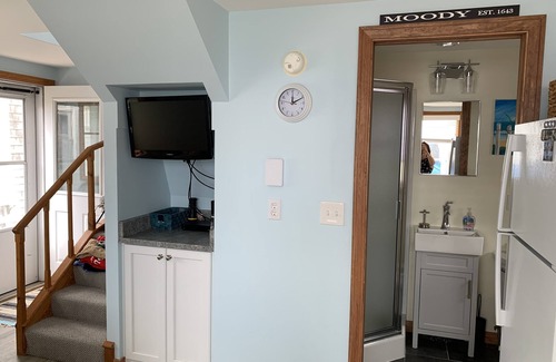Ogunquit - Wells Cottage | Great Spot! Moody Beach, PRIVATE BEACH!!