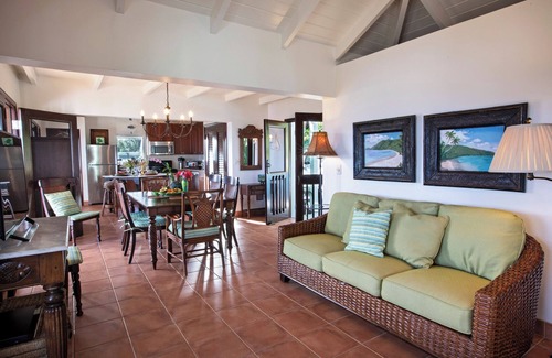 Maho Bay Quarter Maison | Great Turtle Villa ~ located in Coral Bay with pool & SOLAR