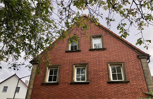 Erlangen-Hochstadt Maison | Great vacation apartment for couples, groups of up to 5 people, families (children from 12)