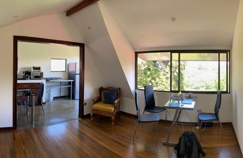 Roble Appartement | Great view of the mountains while in San Jose.