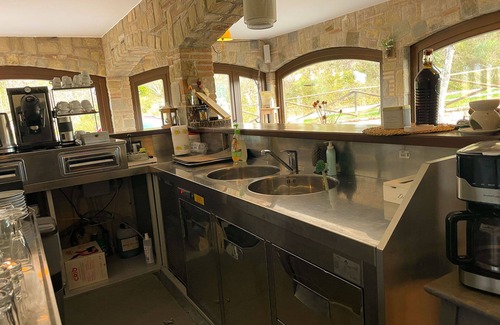 Cessapalombo Villa | Great villa with big garden and swimmingpool on the edge of the Sibillini Mts.