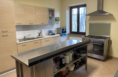 Cessapalombo Villa | Great villa with big garden and swimmingpool on the edge of the Sibillini Mts.