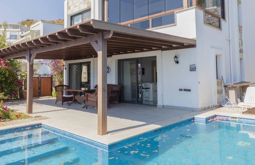 Kadıkale Villa | Great Villa with Private Pool in Bodrum near Beach