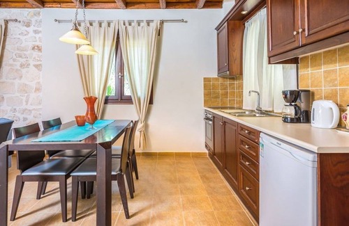 Langadhakia Villa | Great Zakynthos Apartment | 1 Bedrooms | Mountain Views
