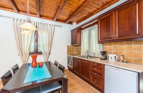 Langadhakia Villa | Great Zakynthos Apartment | 1 Bedrooms | Mountain Views