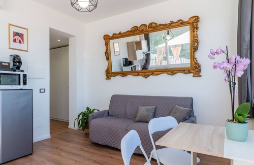 Boccadifalco Appartement | GRECALE, Cool apartment, Whirlpool, BBQ, Fitness corner, parking lot