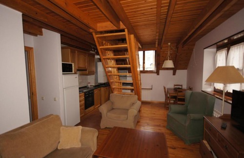 Linsoles Appartement | Green cincuenta y tres