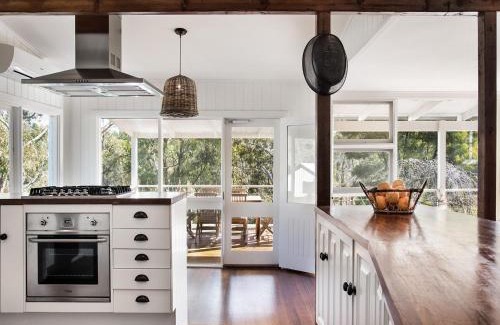 Glenlyon Maison | Green Gully House - a scenic country retreat
