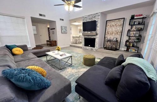 Lakeway Maison | Green House by Lake Travis
