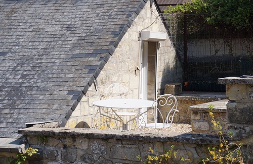 Verneuil-en-Halatte Maison | Maison verdoyante proche aéroport, calme et reposant.