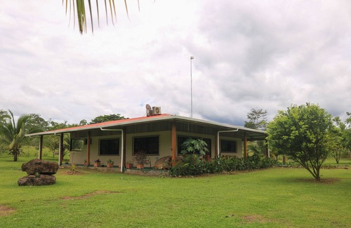 Canton Guatuso Maison | Green House, Your Family home 5 minutes from Río Celeste.