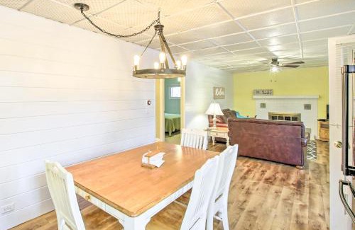 Markesan Maison | Green Lake Vacation Home with Screened Porch!