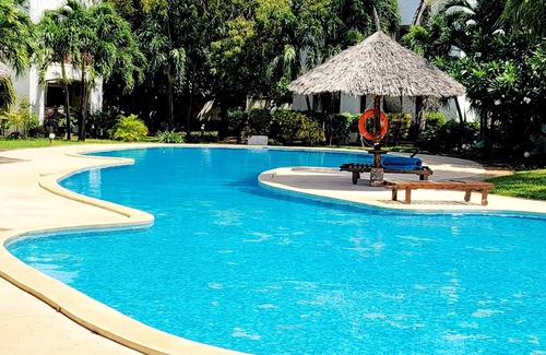 Malindi Appartement | Green Malindi Apartments by RevSerene