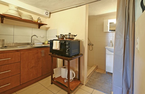 Elos Maison | Green Oasis in tranquil village