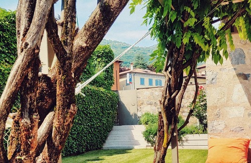 Lovere Maison | Green Oasis on Lake Iseo - House with Garden and Terrace 1 Minute from the Water